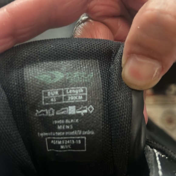 Brand new with tag safety shoes - Picture 3 of 3